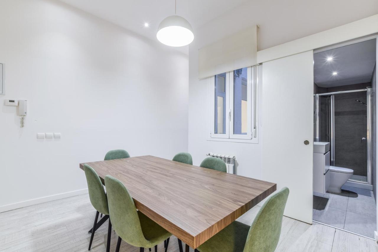 Amplio Apartamento En Malasana Para 6 Personas Appartamento Madrid Esterno foto
