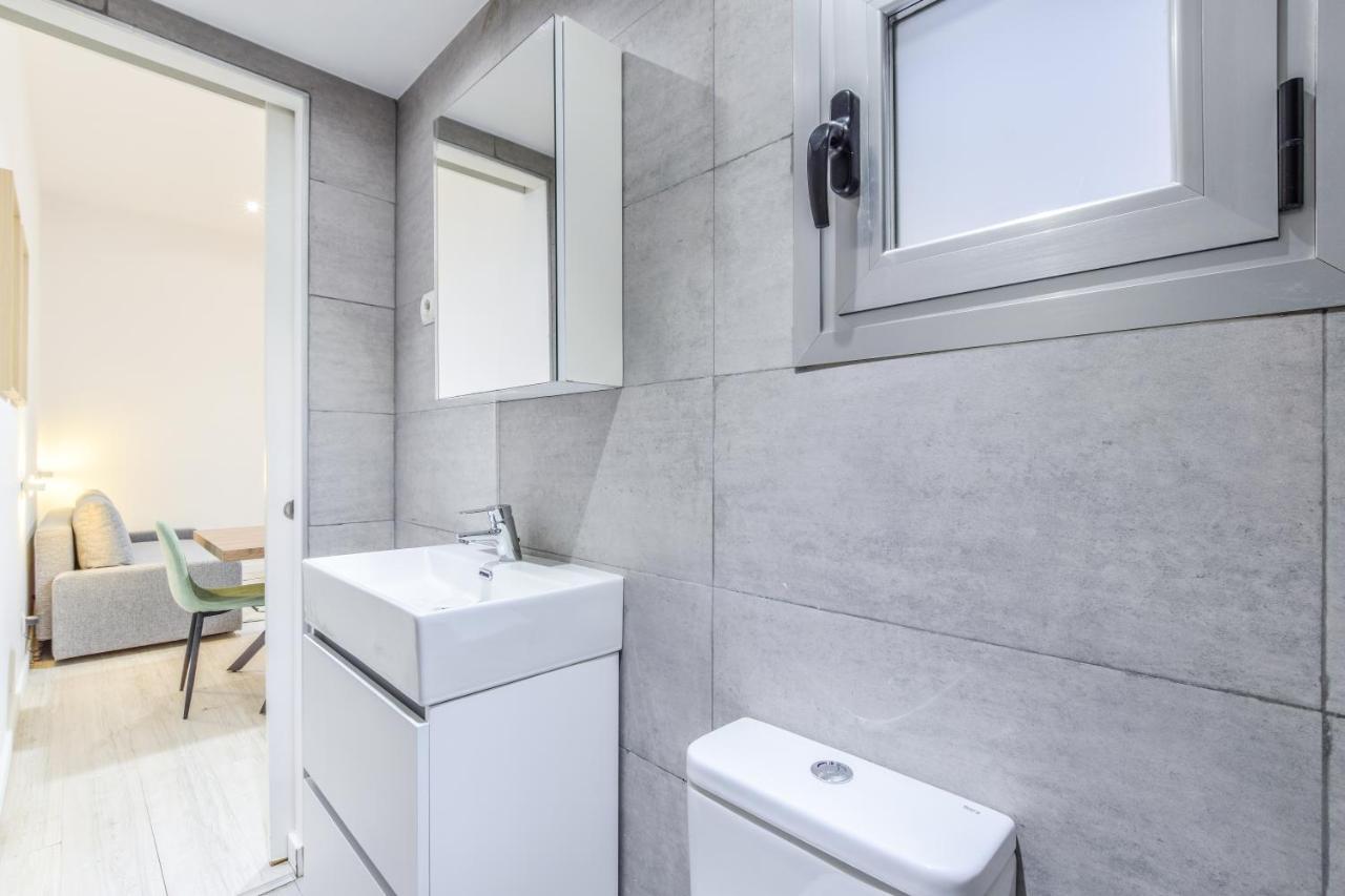 Amplio Apartamento En Malasana Para 6 Personas Appartamento Madrid Esterno foto